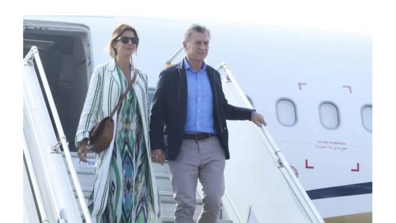 Mientras Macri está en India, el primer tren bala chocó con una vaca en su inaguración