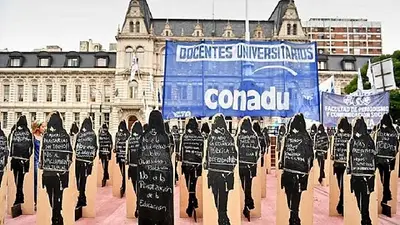 Paritarias 2019: el gobierno ofrece a docentes universitarios un 4% de aumento Paritarias 2019: el gobierno ofrece a docentes universitarios un 4% de aumento