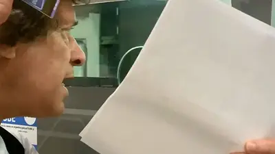 Pedro Brieger reclamó en el subte que Metrovías aplique el fallo de la Justicia Pedro Brieger reclamó en el subte que Metrovías aplique el fallo de la Justicia