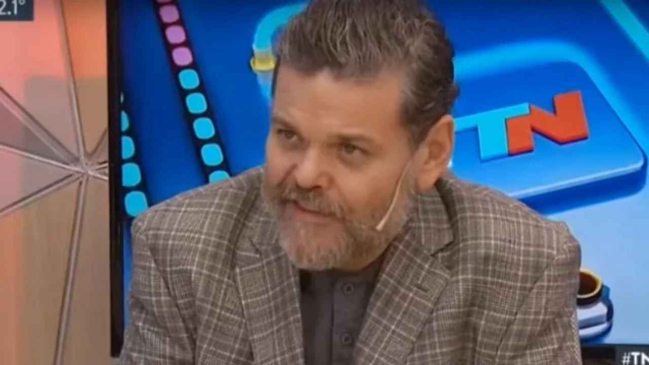 Por la crítica de Miguel Mateos a Macri, Alfredo Casero pidió cerrar la TvPública