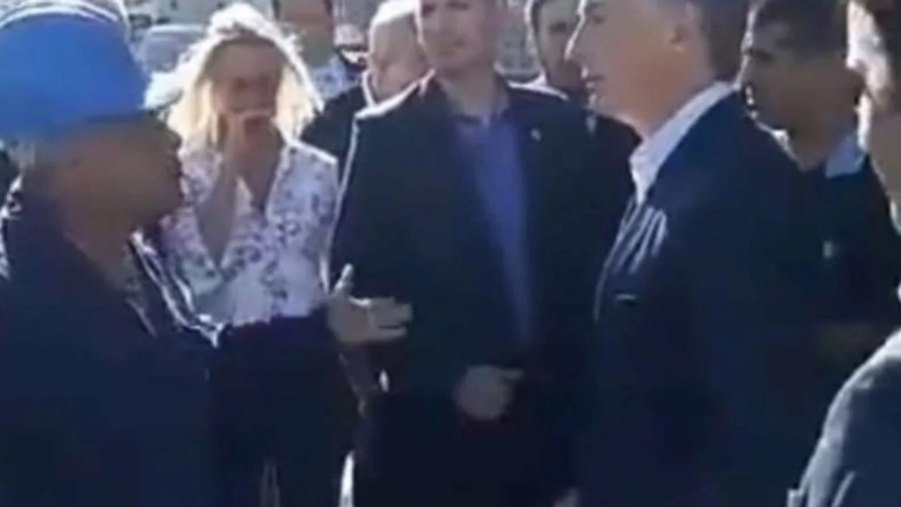 Quién es la funcionaria que protegió a Macri del reclamo del obrero: "Haga algo"