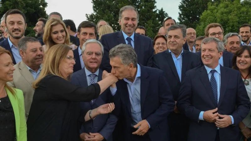 Las incómodas preguntas que ponen en jaque el relato de Cambiemos