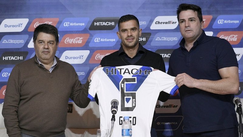 La contundente decisión de Vélez sobre el futuro de Fernando Gago tras su lesión