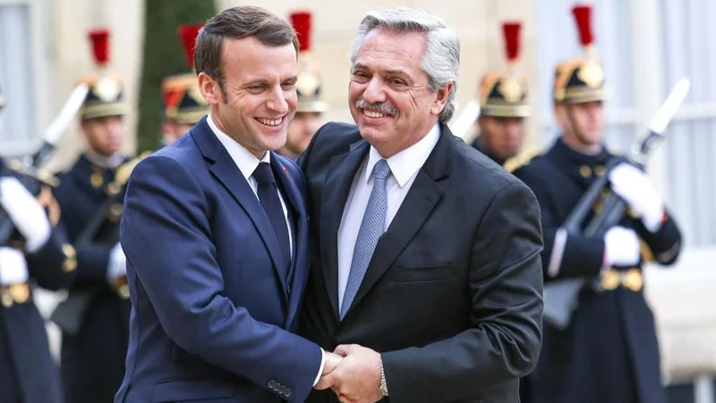 Emmanuel Macron destacó la importancia de trabajar juntos con Alberto Fernández tras su reunión