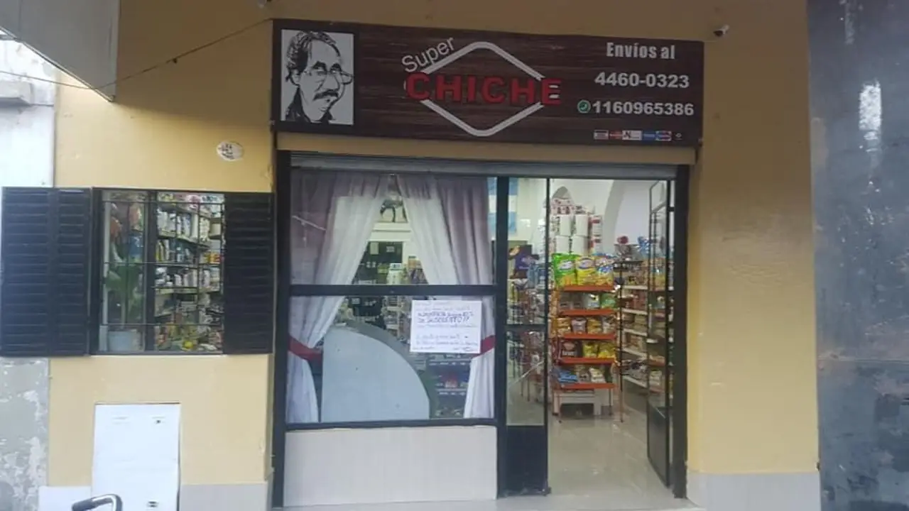 El cartel en un almacén por la Tarjeta Alimentar que se volvió viral
