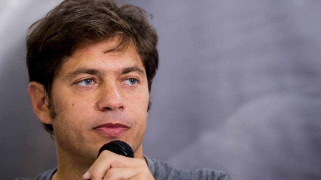 Axel Kicillof convocó a los gremios docentes y estatales a paritarias