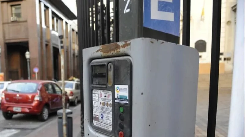 Un fallo judicial pone en jaque el aumento de los parquímetros de la Ciudad