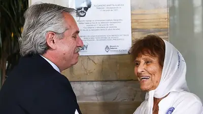 Taty Almeida apoyó el proyecto que pena al negacionismo: "Me parece estupendo" Taty Almeida apoyó el proyecto que pena al negacionismo: "Me parece estupendo"