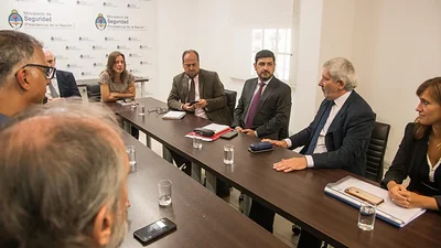 Legisladores porteños del Frente de Todos le plantearon a Sabina Frederic que sigan las fuerzas federales en la Ciudad Legisladores porteños del Frente de Todos le plantearon a Sabina Frederic que sigan las fuerzas federales en la Ciudad