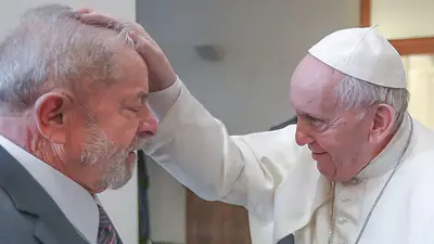 Lula se reunió con el Papa Francisco en el Vaticano Lula se reunió con el Papa Francisco en el Vaticano