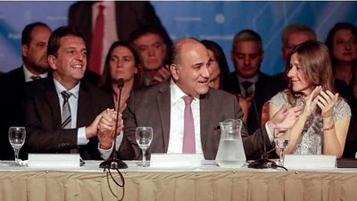 Dejaron un micrófono abierto y se filtró una frase de Juan Manzur a Sabina Frederic sobre la oposición Dejaron un micrófono abierto y se filtró una frase de Juan Manzur a Sabina Frederic sobre la oposición