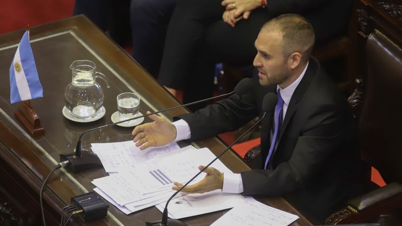 Guzmán pidió una prórroga hasta junio para la negociación de la deuda externa