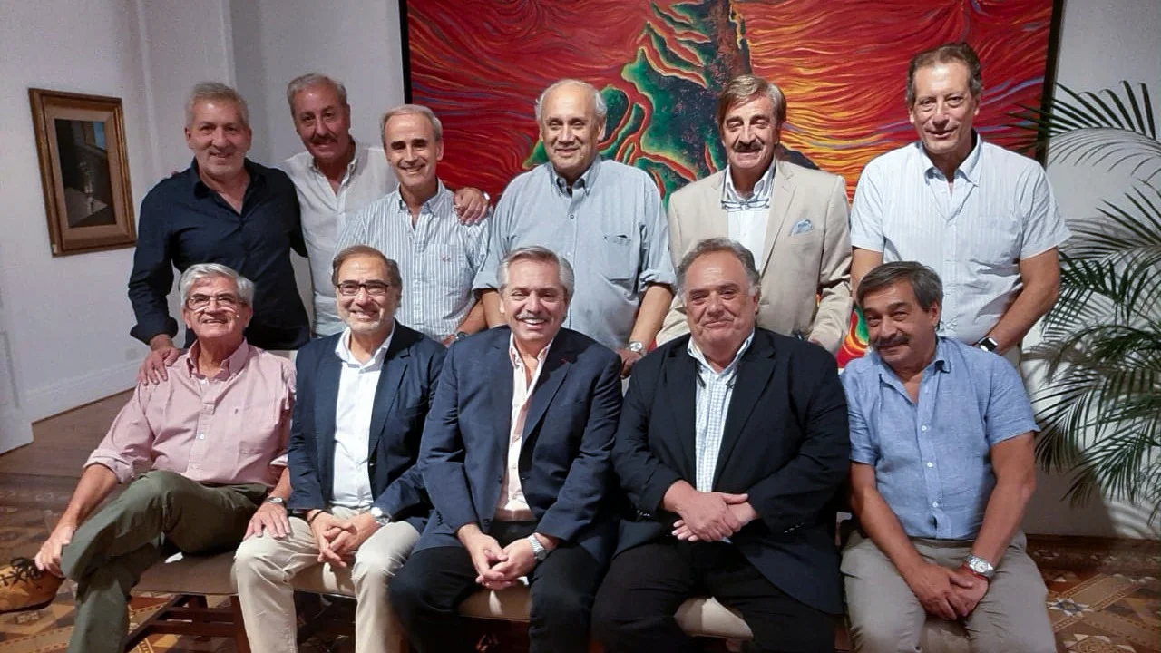 Alberto Fernández cenó con sus amigos más cercanos para despedir a los embajadores en Estados Unidos y Uruguay