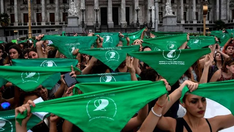 19F: un nuevo pañuelazo por el aborto legal en todo el país