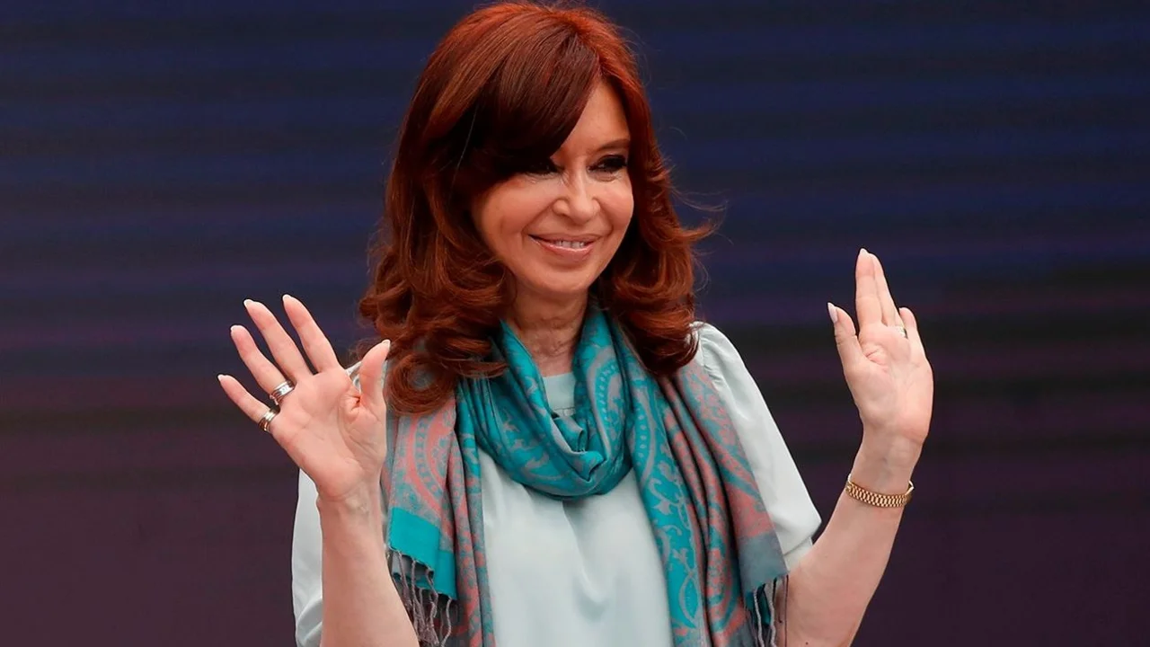 Los mensajes de los famosos que saludaron a Cristina Kirchner por su cumpleaños