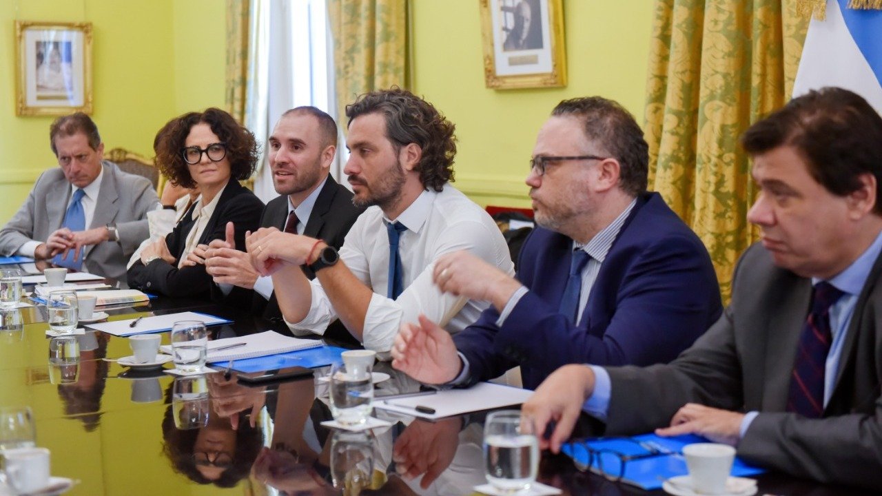 Acuerdo económico y social: El Gobierno encabezó la primera cumbre con empresarios y gremios