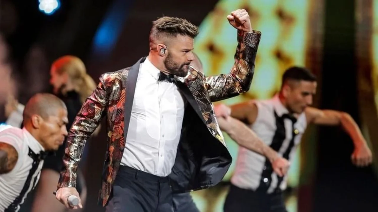 Ricky Martín apoyó a las protestas en Chile durante el Festival de Viña del Mar: "Nunca callados" 