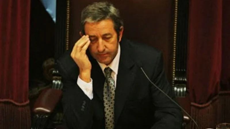 Julio Cobos aseguró que "sería un error subir las retenciones"