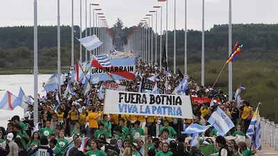 Argentina y Uruguay, en conflicto por una nueva papelera Argentina y Uruguay, en conflicto por una nueva papelera