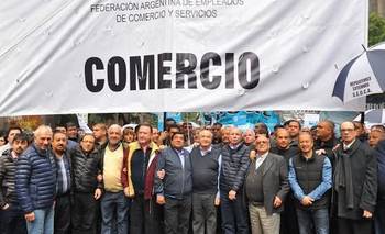 Supermercados insisten en bloquear aumento a sus empleados y advierten por los precios | Supermercados