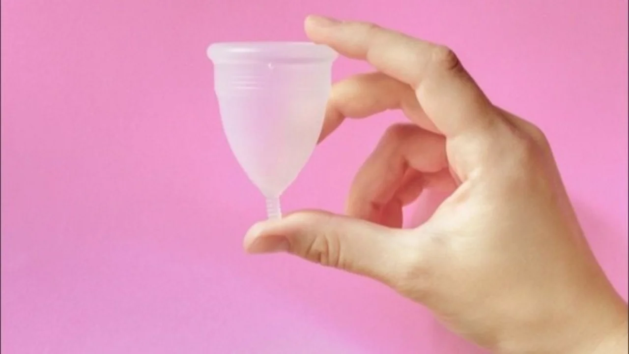 Qué es la copa menstrual: pros y contras del producto que es furor