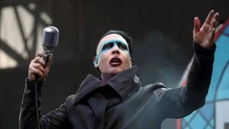Marilyn Manson agresión sexual