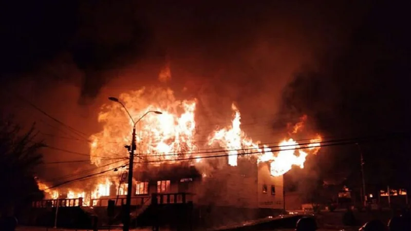 Chile: incendian edificios públicos por un caso de gatillo fácil