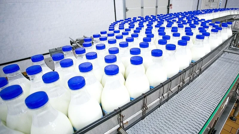 Consumidores denuncian faltante de una importante marca de leche