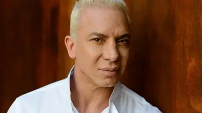 Flavio Mendoza. Flavio Mendoza.