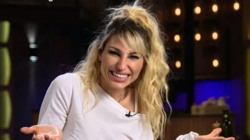 "Bailaba aserejé": Vicky Xipolitakis recordó el regalo más extraño que le hizo a su abuela