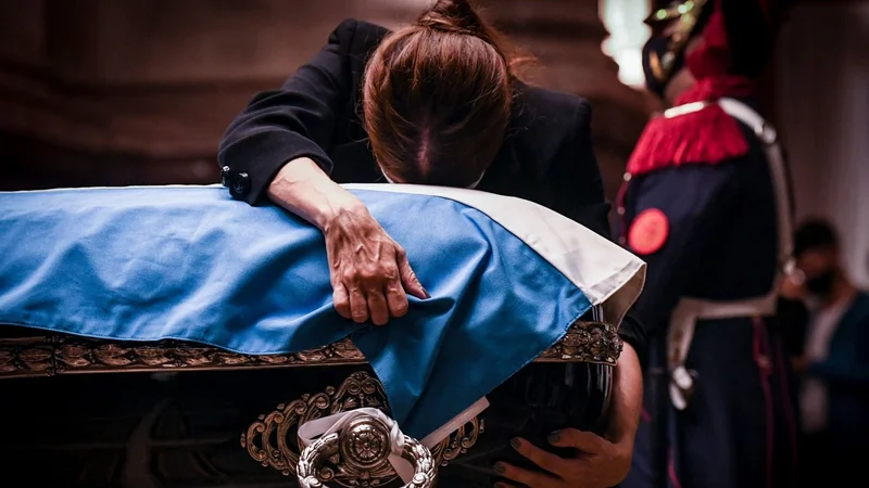Finalizó el funeral de Carlos Menem en el Senado