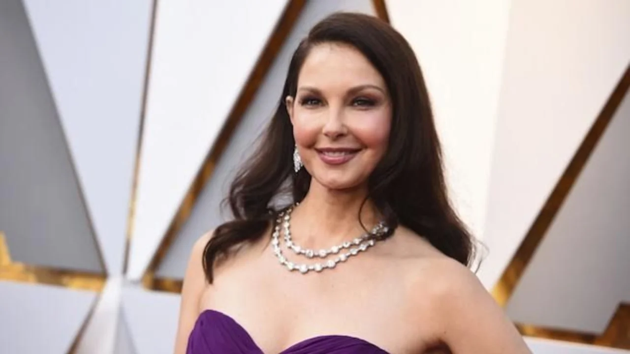 Impactantes imágenes: la actriz Ashley Judd casi pierde una pierna en la selva del Congo