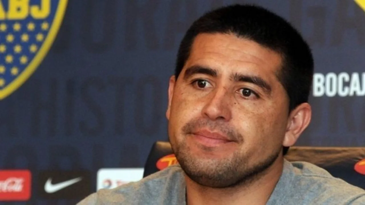 Tras la renuncia, Riquelme le mojó la oreja a Pergolini y volvió a hablar