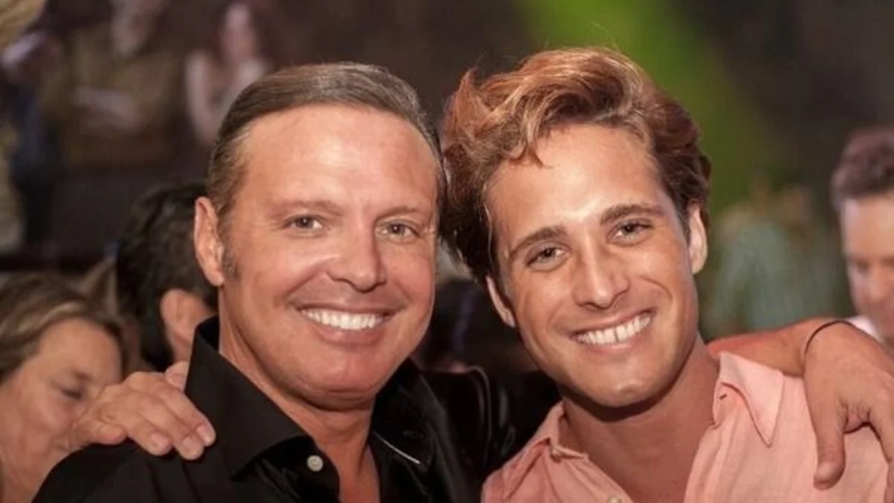 Luis Miguel: la serie. Luis Miguel. Diego Boneta. Netflix.