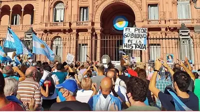 27F: marcha opositora busca ocupar la Plaza de Mayo 27F: marcha opositora busca ocupar la Plaza de Mayo