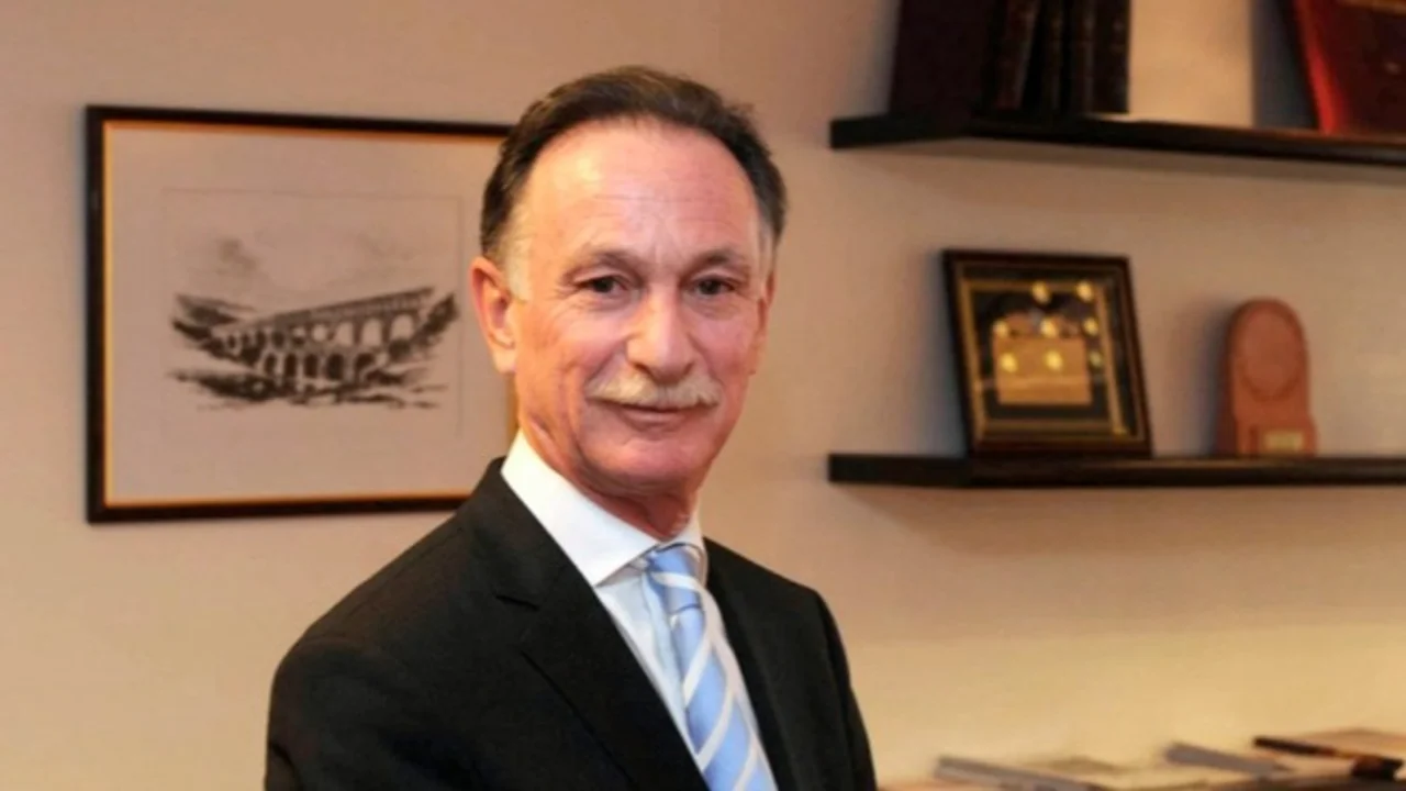Gustavo Weiss