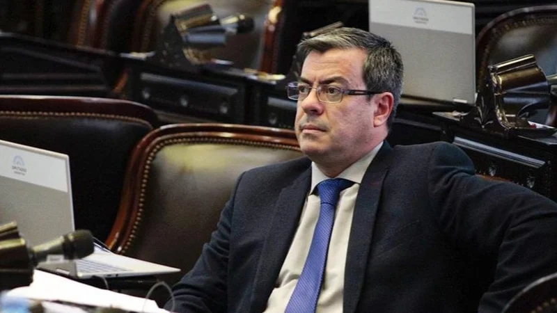 Germán Martínez reemplazará a Máximo Kirchner al frente del bloque de Diputados del Frente de Todos