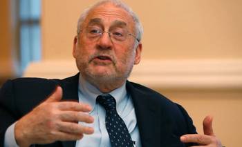 El premio Nobel Stiglitz, sobre el país: "A las puertas de otra crisis" | Crisis económica
