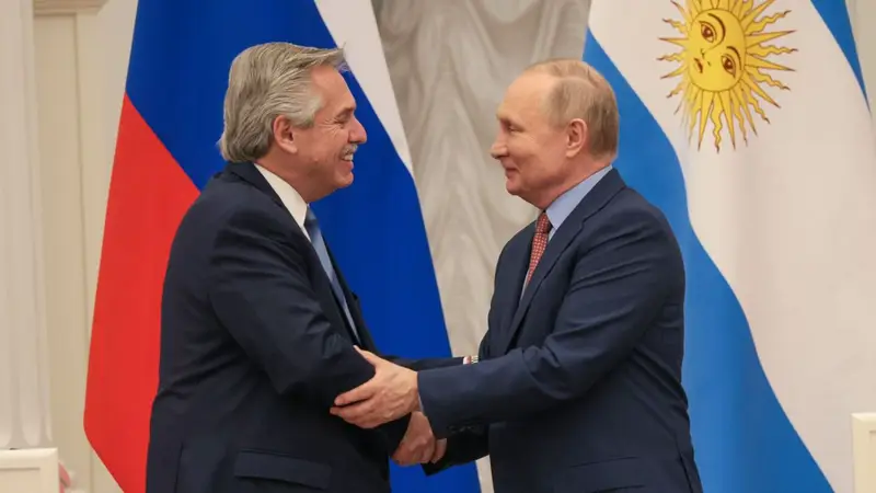 FMI, vacunas e inversiones: los detalles de la reunión entre Alberto y Putin