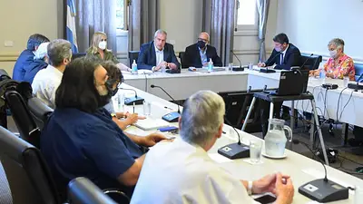 Tras reunión con Perczyk, la paritaria docente entró en cuarto intermedio Tras reunión con Perczyk, la paritaria docente entró en cuarto intermedio