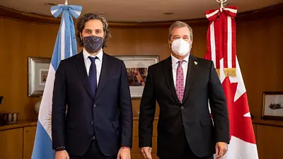 Cafiero recibió al nuevo embajador de Canadá para ampliar el comercio y las inversiones Cafiero recibió al nuevo embajador de Canadá para ampliar el comercio y las inversiones