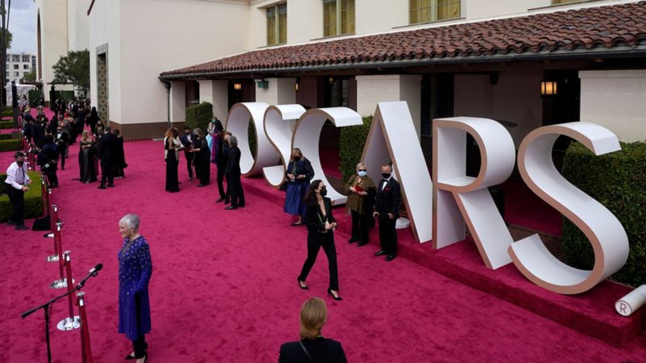 Amy Schumer, Regina Hall y Wanda Sykes presentarán los premios Oscar
