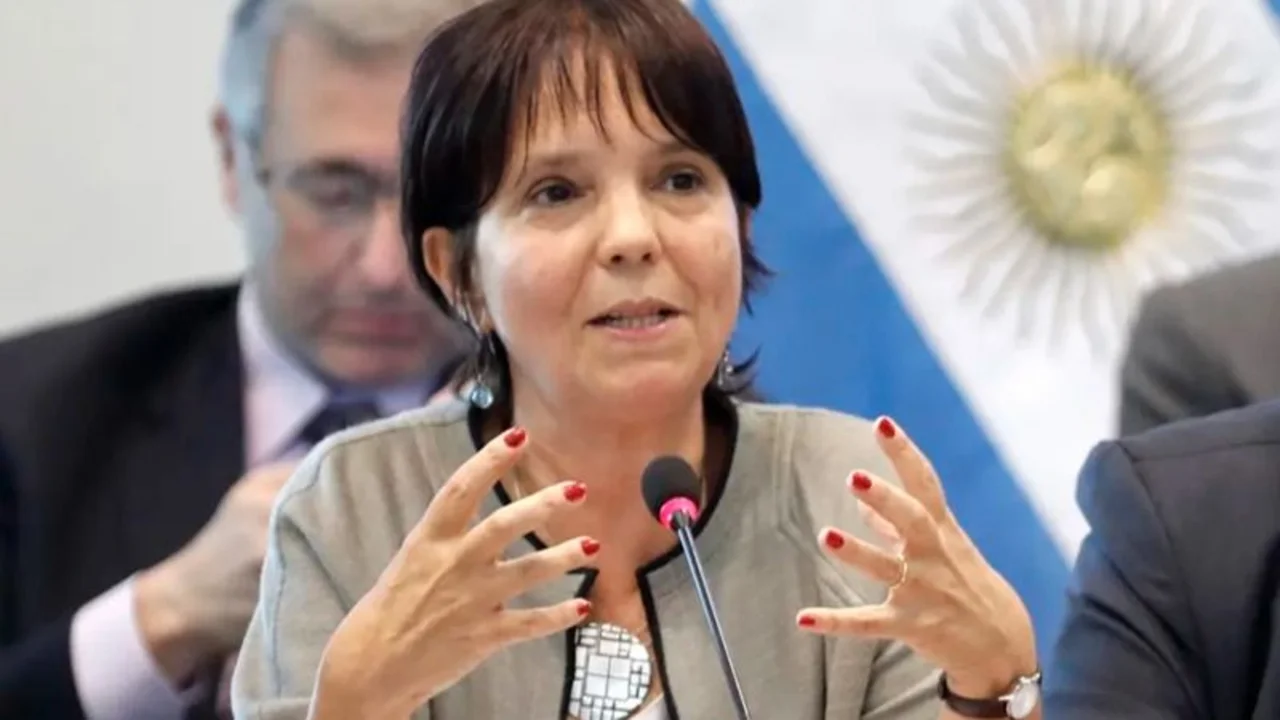 Marcó del Pont afirmó que la medida del Banco Central no es un desdoblamiento ni una baja de retenciones