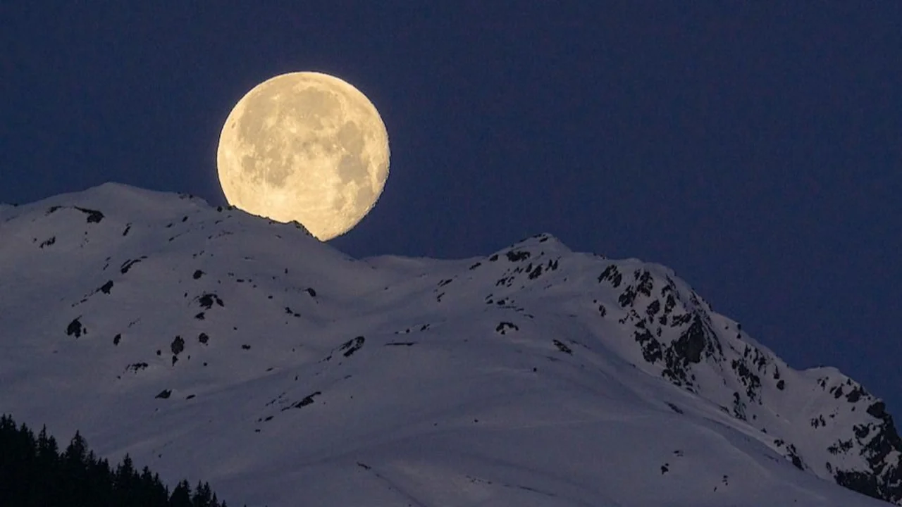 Luna de nieve 2022