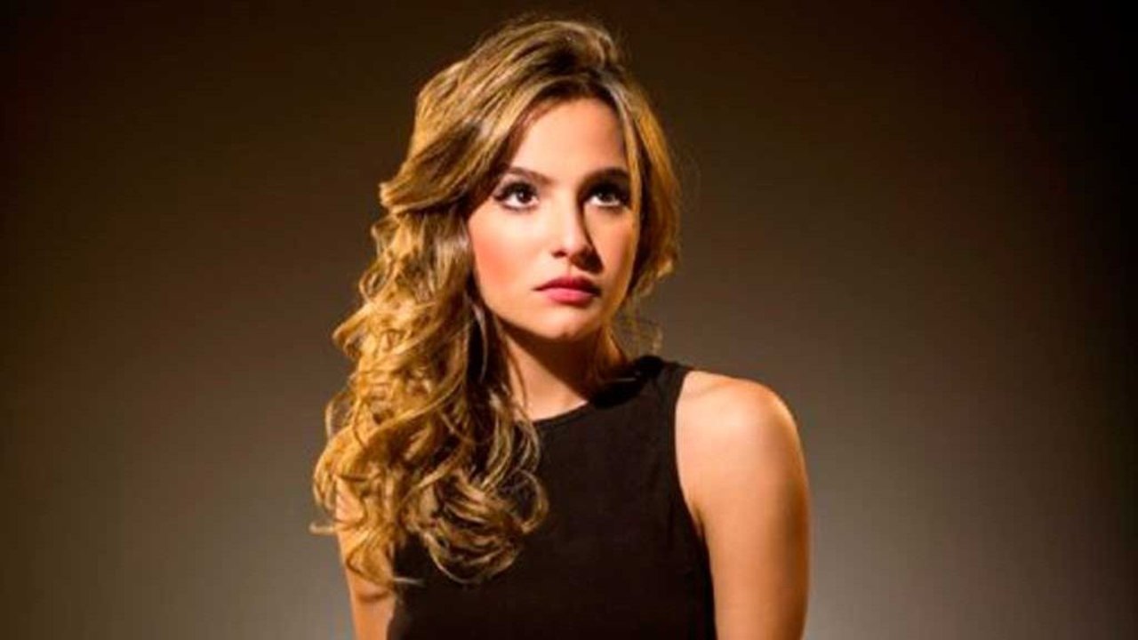 Brenda Asnicar, redes sociales, farándula