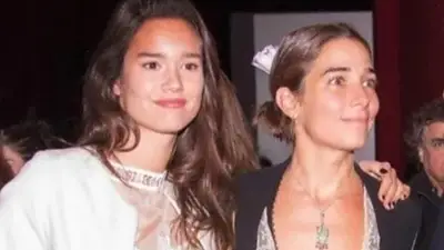 Manuela Viale y Juana Viale Manuela Viale y Juana Viale