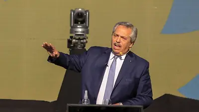 Alberto Fernández apuntó contra Macri: "Endeudó a la Argentina como nunca antes" Alberto Fernández apuntó contra Macri: "Endeudó a la Argentina como nunca antes"