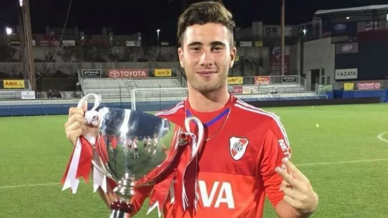Ezequiel Muth, fútbol, River, Emiratos Árabes Unidos, deportes