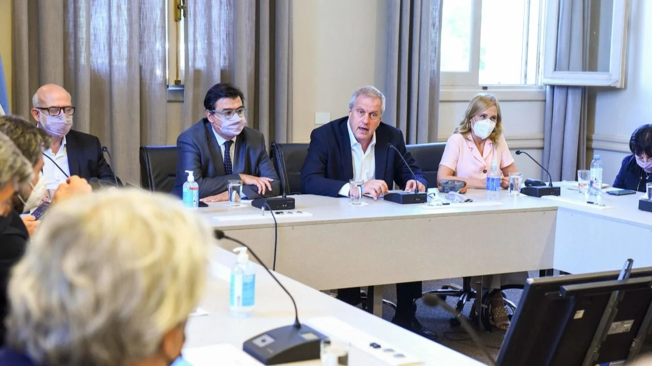 El Gobierno convocó para marzo a una reunión para definir el salario mínimo