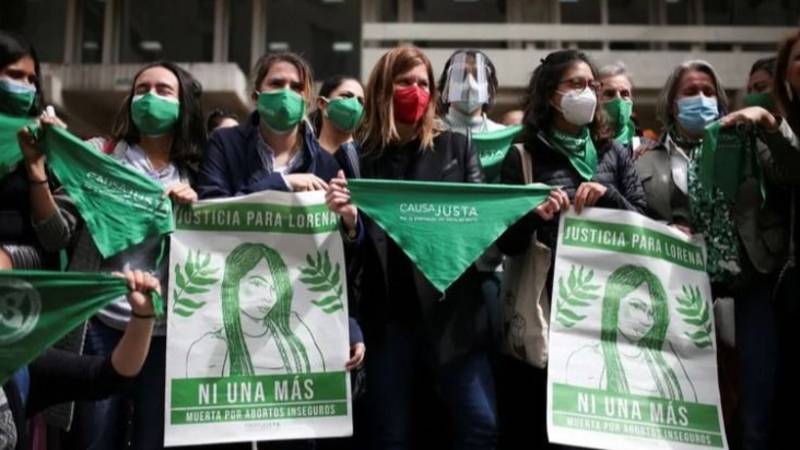 Colombia despenaliza el aborto durante las primeras 24 semanas de embarazo